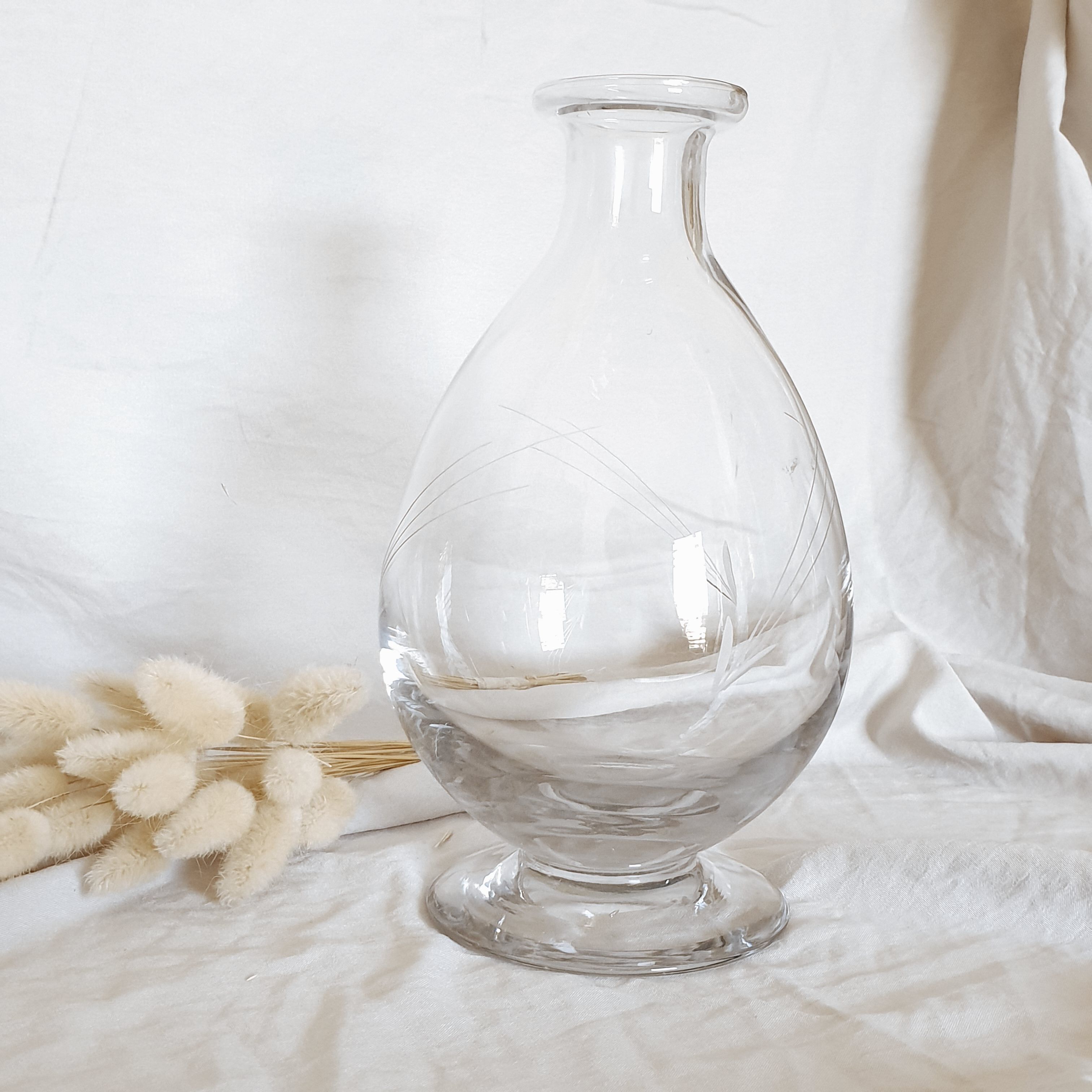 Glass vase