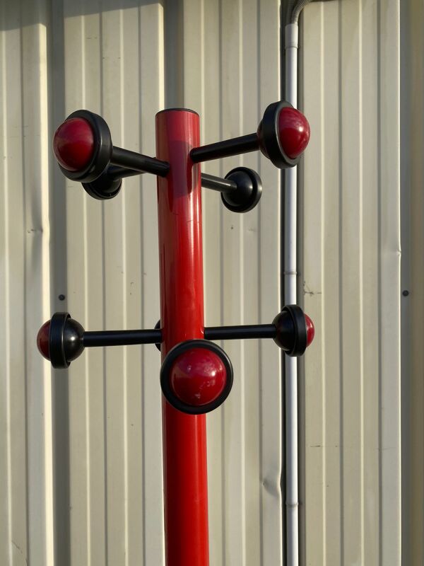 Porte manteau 1970 rouge vintage