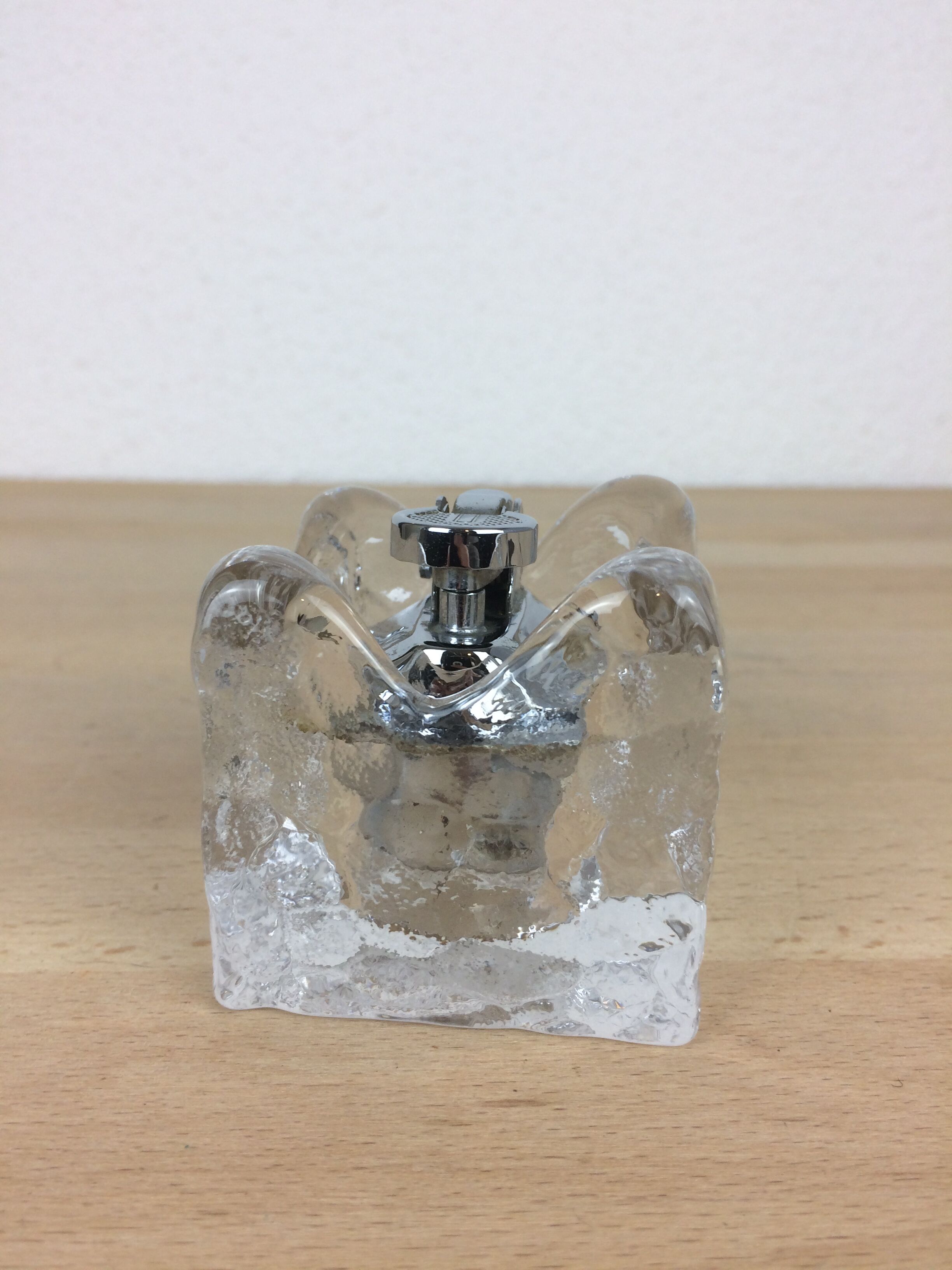 Briquet glaçon cubique en verre