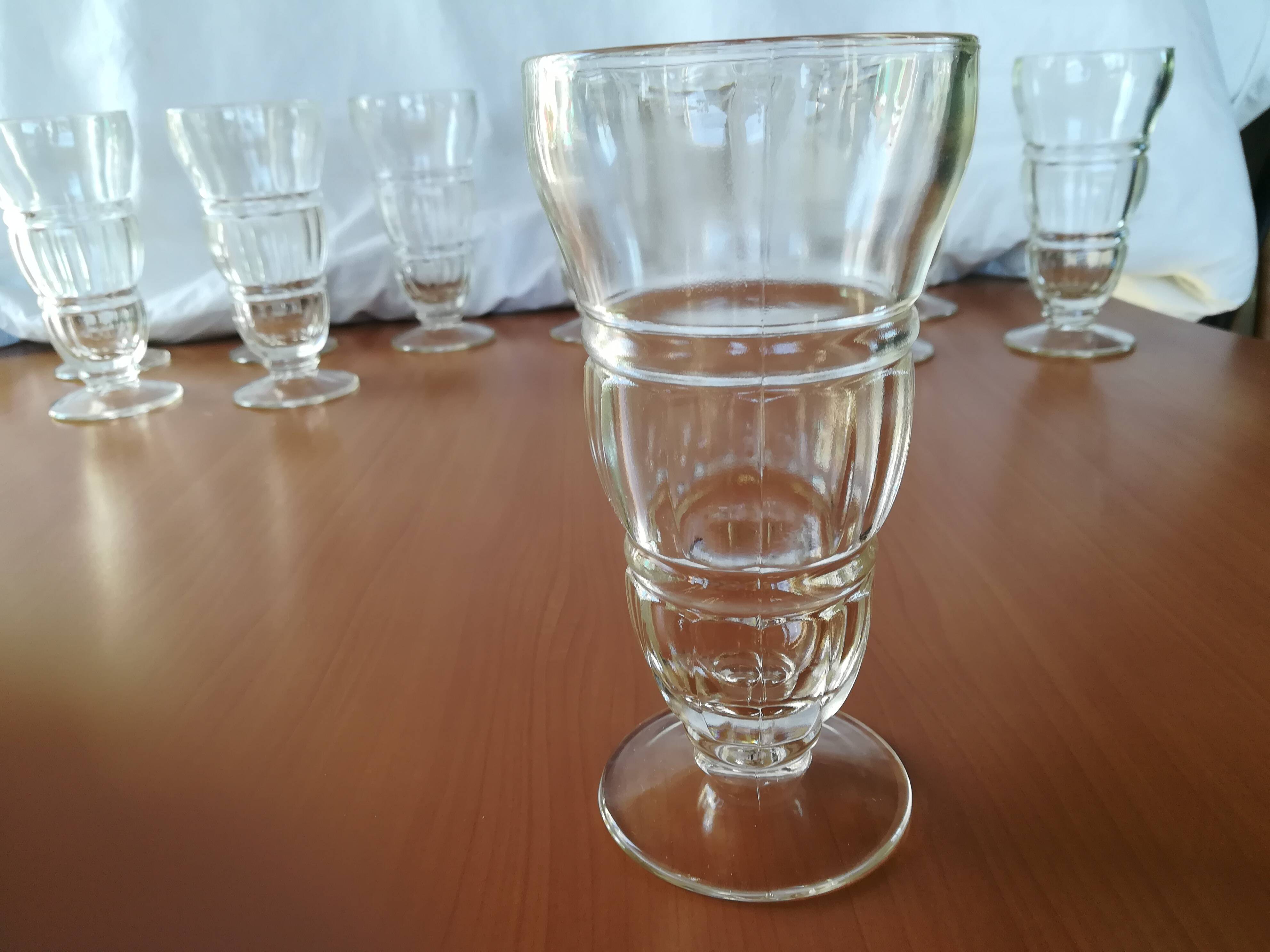 Milkshake glasses Stemmed ice cream cups