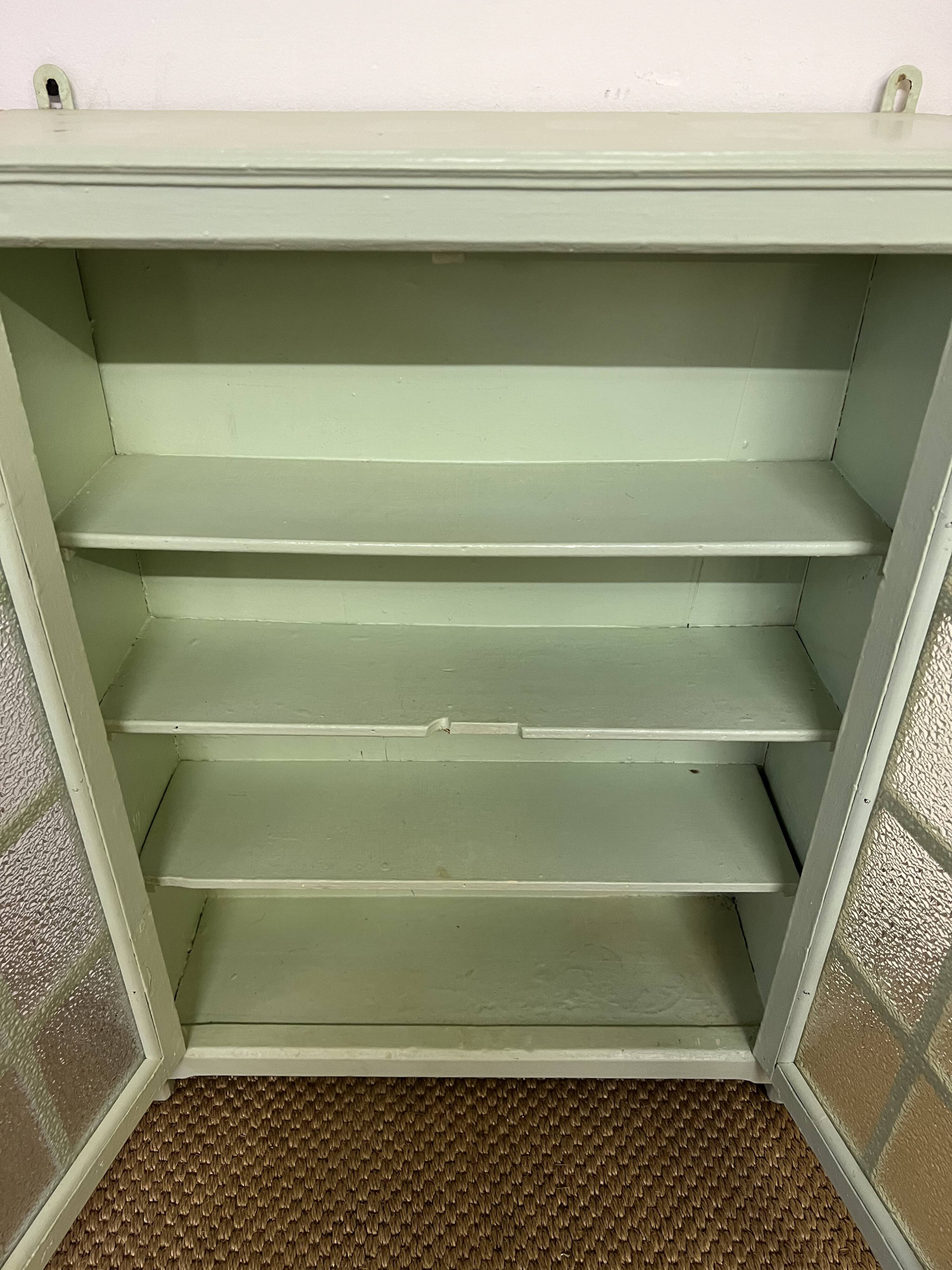 Small vintage medicine cabinet