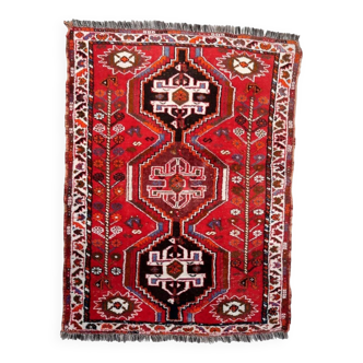 Vintage 1940s Persian Shiraz rug, tribal triple medallion, red field, 115cm x 156cm
