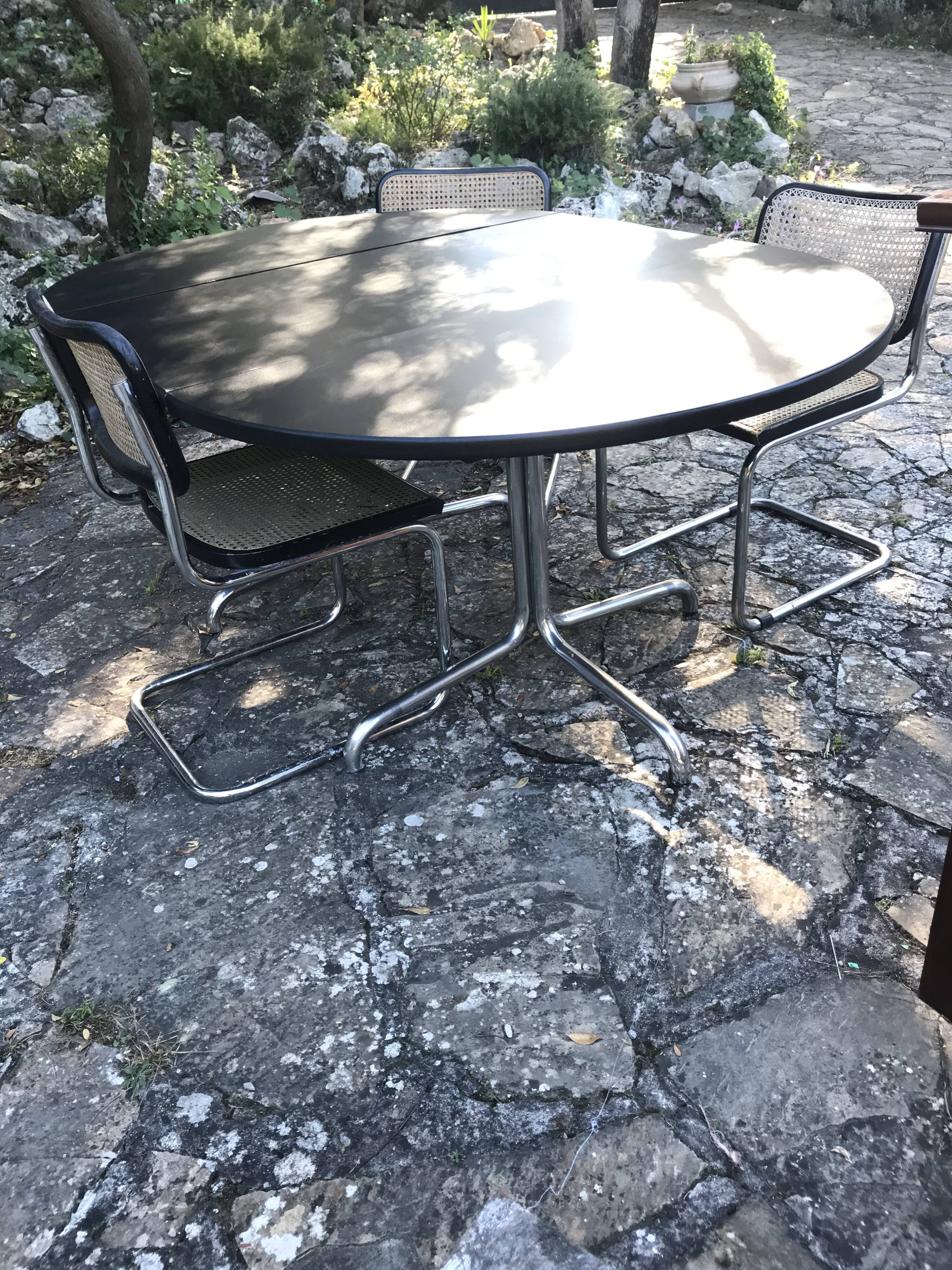 Thonet extension roundtable