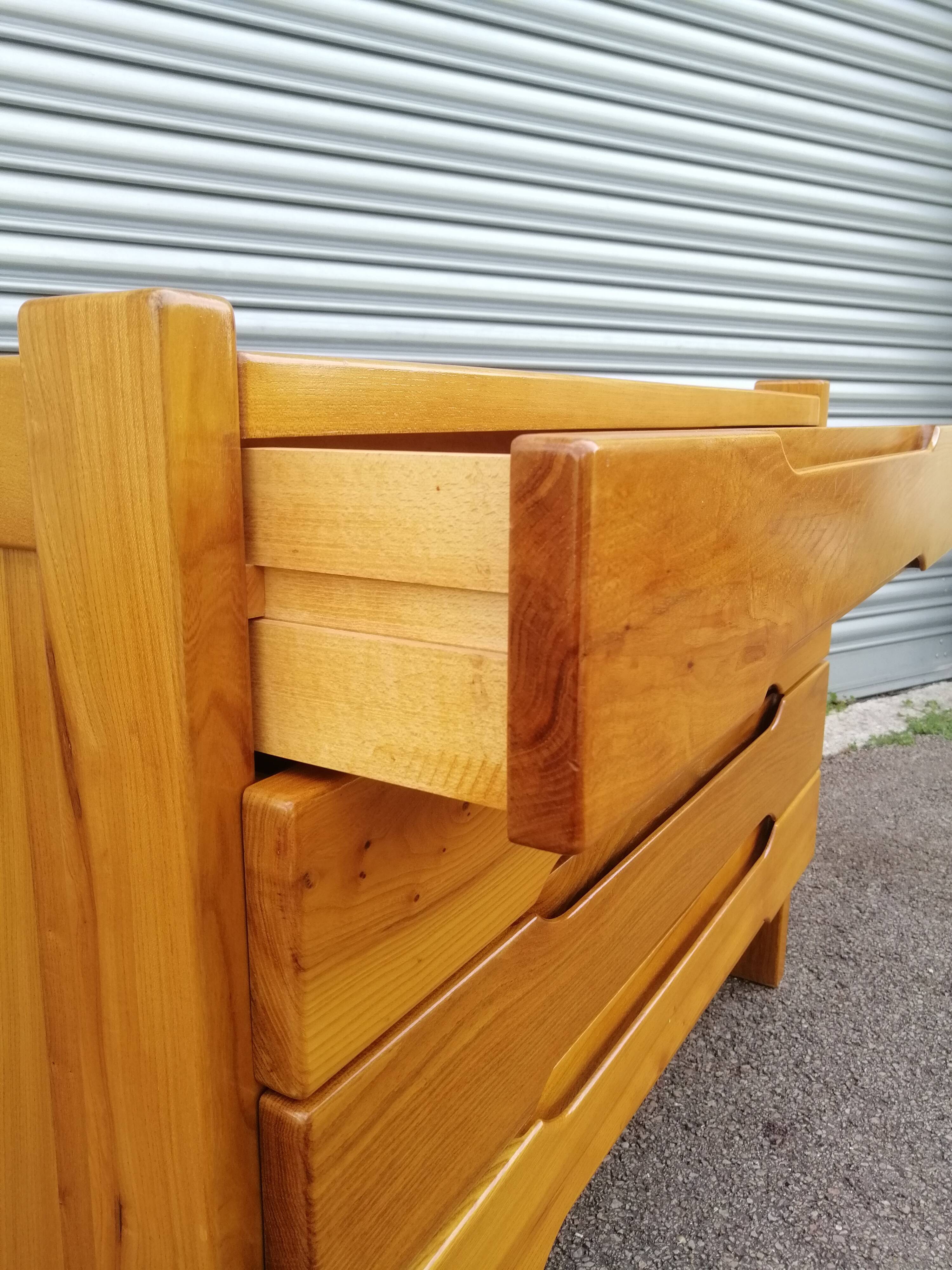 Elm dresser / Regain house