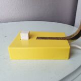 Lampe de bureau en métal jaune 1970