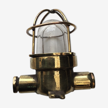 Small lamps in brass wall ceiling or to ask