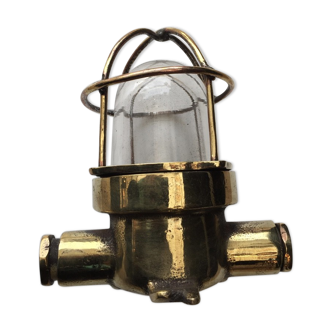 Small lamps in brass wall ceiling or to ask