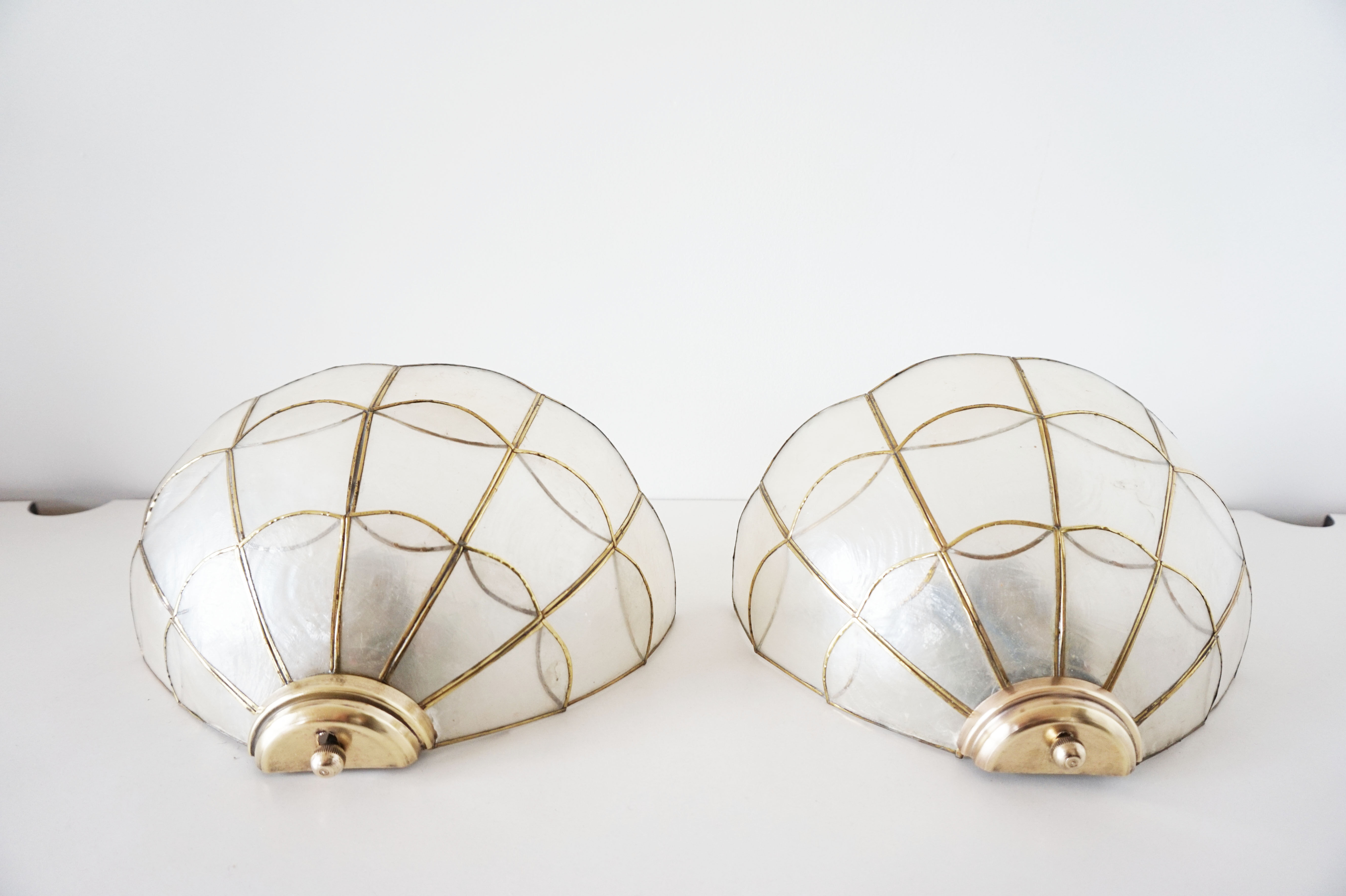 Pair of mother-of-pearl Wall light