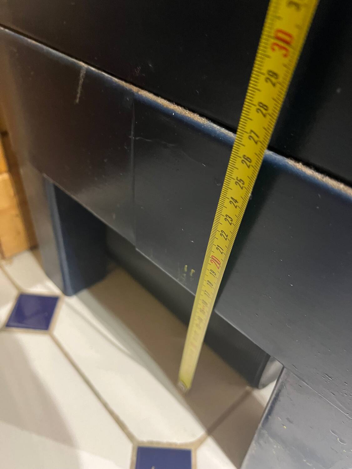 Metal storage furniture