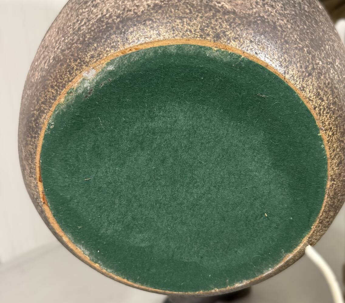 Grand lampadaire amphore en poterie avec abat-jour en rotin des années 1960