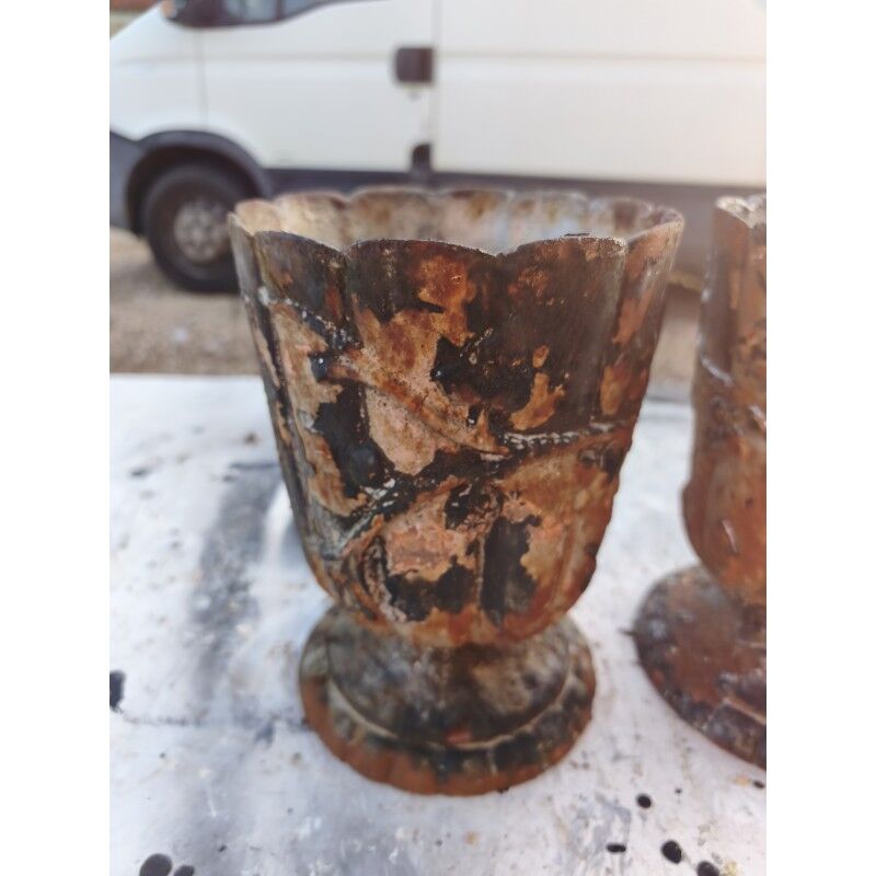 Pair of cast iron vases from 1900 in Charleville-Mézières