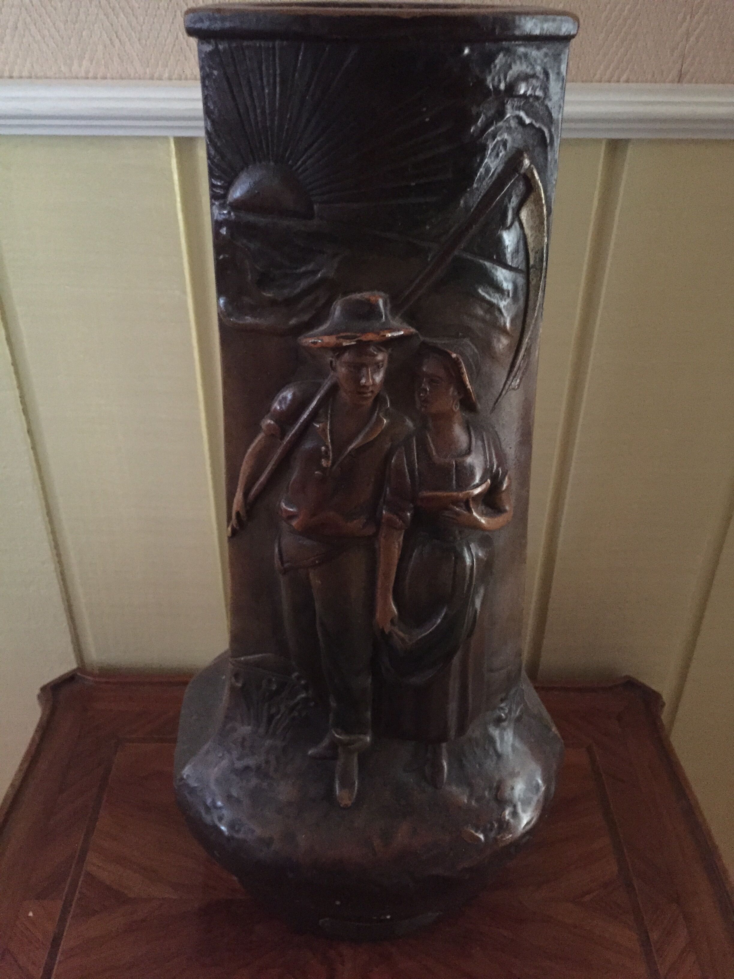 Paire de vases anciens