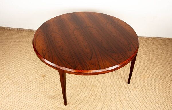 Table basse Danoise ronde en palissandre modèle 283 par Johannes Andersen.