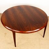 Danish round rosewood coffee table model 283 by Johannes Andersen.