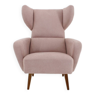 1960s Wing Chair, Czechoslovakia