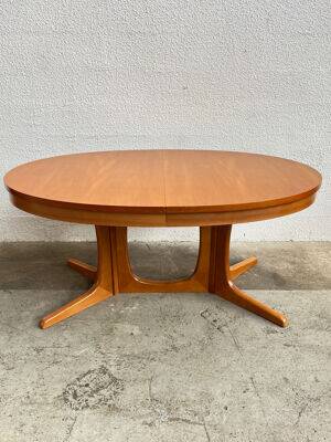 Baumann Oval Table