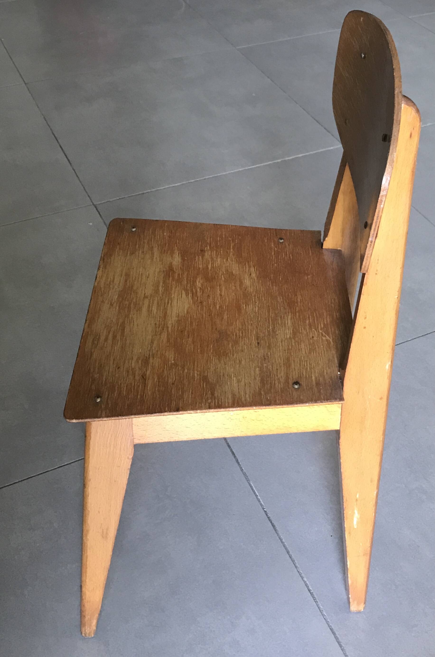 Vintage wooden chair for children from the 1960s:1970s