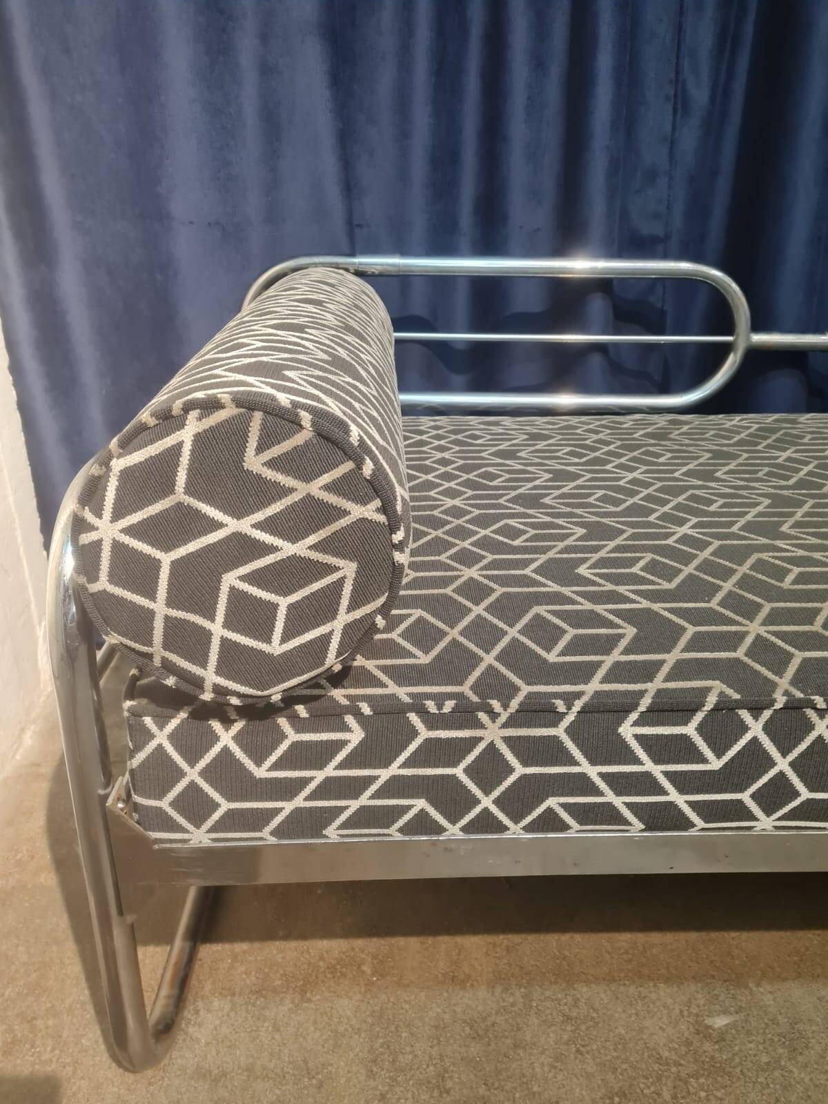 Bauhaus Tubular Sofa
