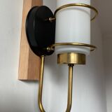 Opaline and brass wall lamp