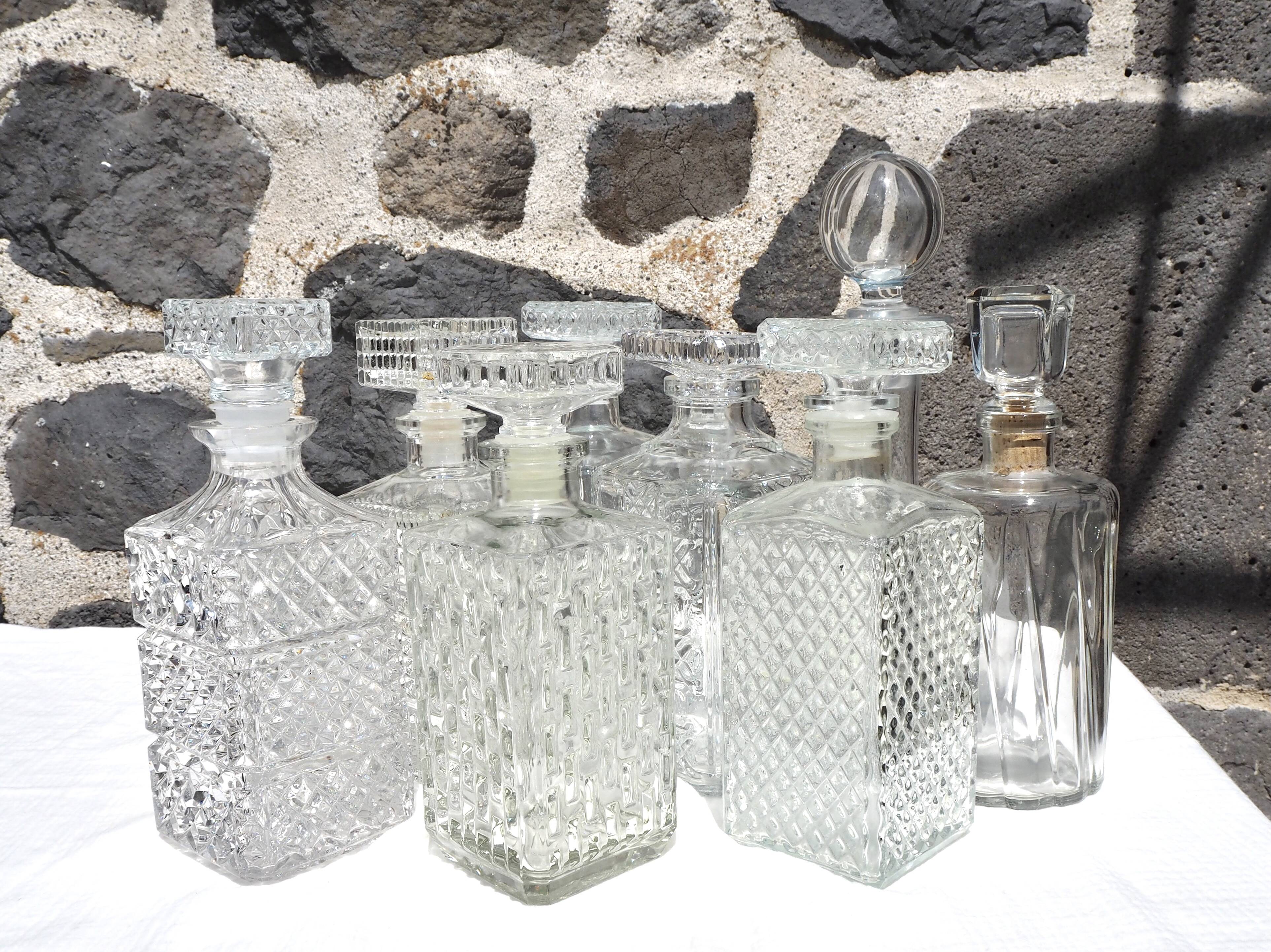 Glass whisky decanter