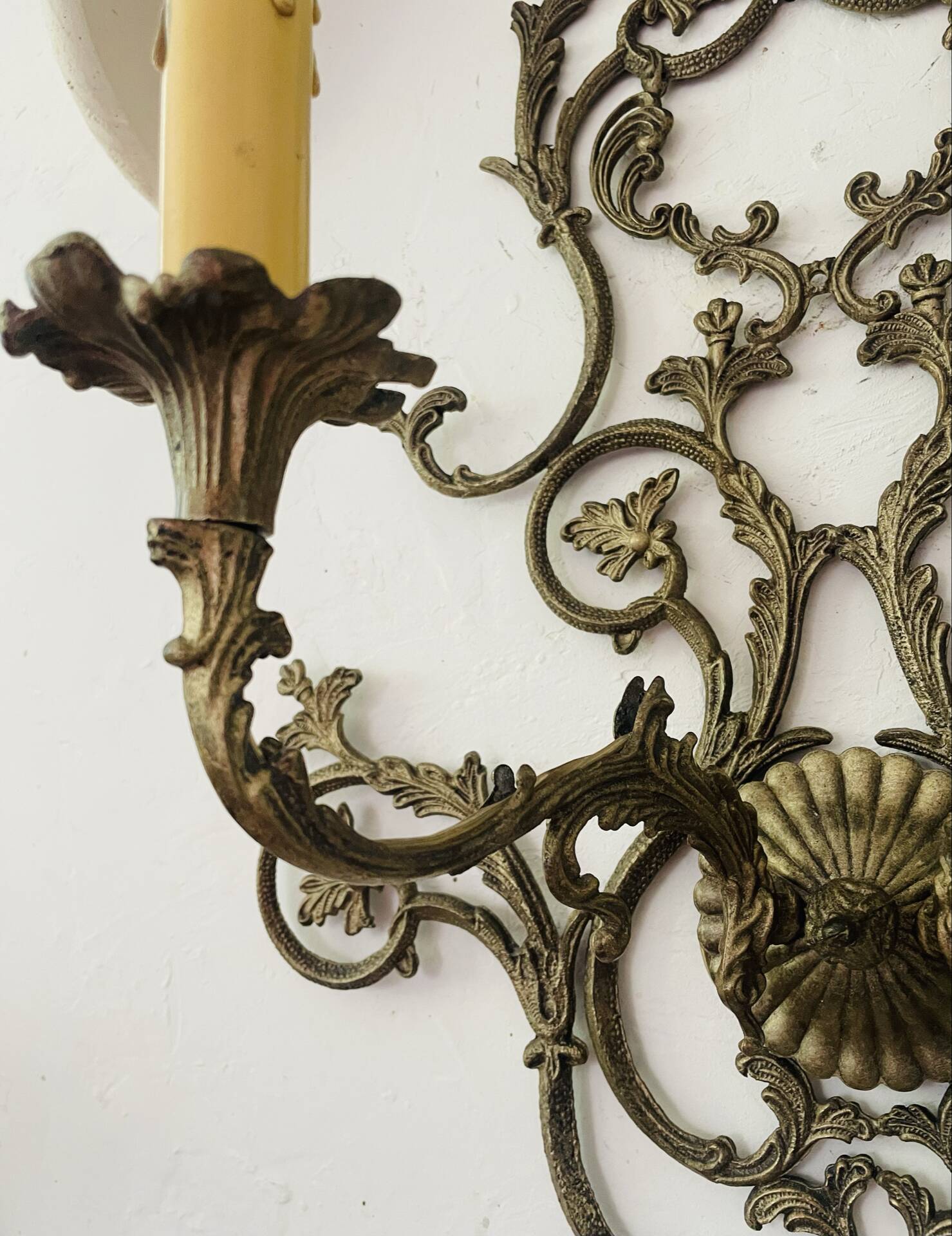 Large vintage Italian baroque wall light