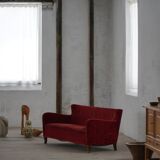Modern Danish canapé, 3-seater in red velvet, Fritz Hansen style, 1940s.