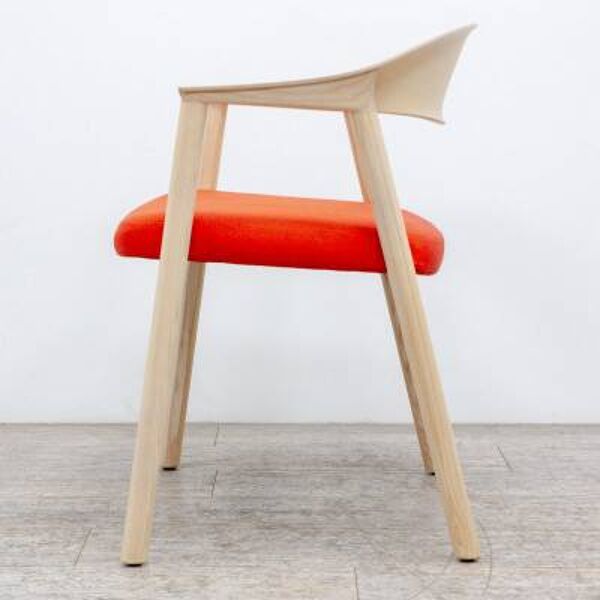 Chaise pedrali héra 2865 frênes / orange