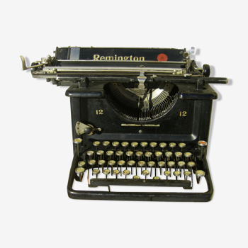 Underwood typewriter