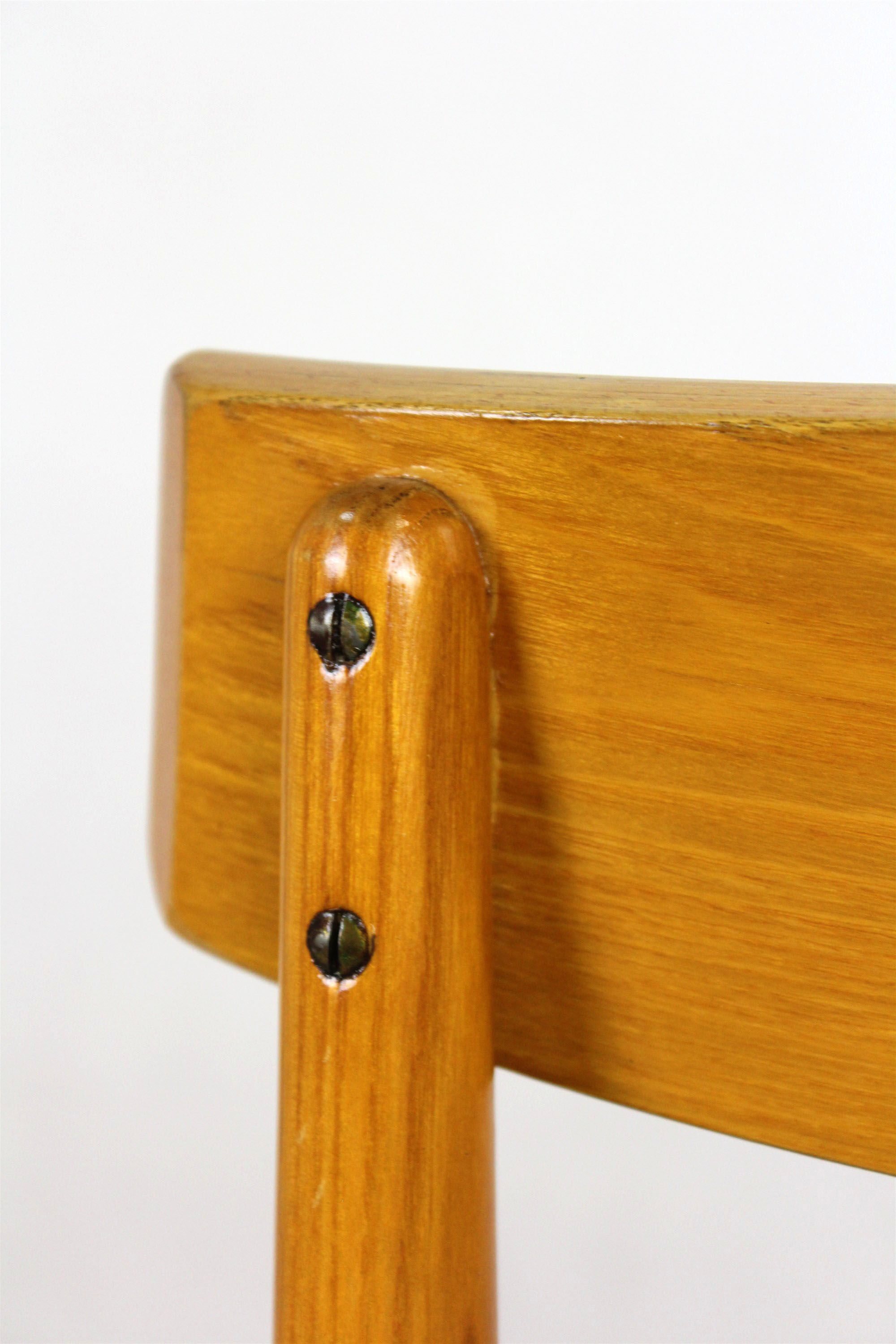 Chaises à manger par Ton, années 1960