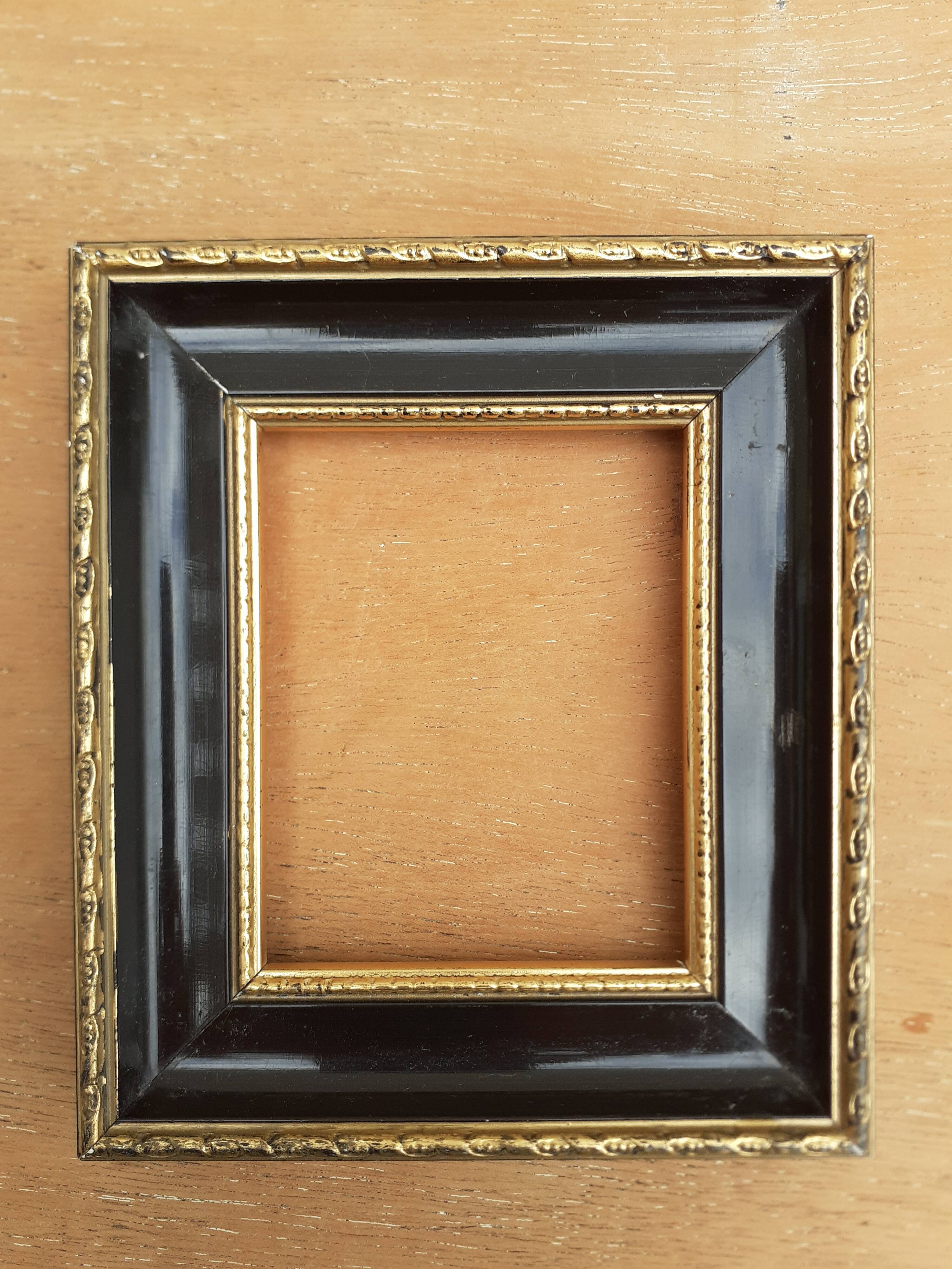 Lot of 3 old gilded and black frames