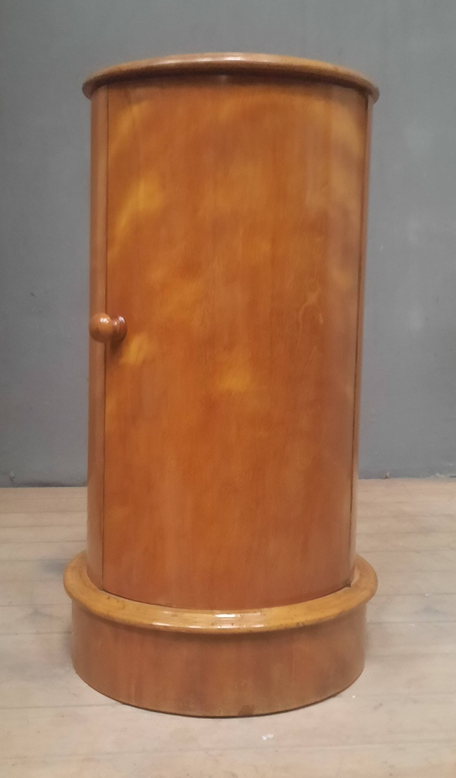 Nineteenth-century light wood sleeper