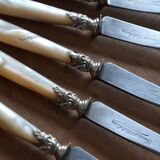 10 antique knives in mother-of-pearl and silver-plated metal