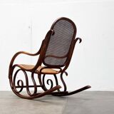 Curved wooden rocking chair Art Nouveau Jugendstil by Fischel, Austria, 1910s