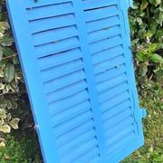 Petit volet  L75xH101cm bleu à persiennes