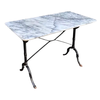 Grey marble bistro table with black cast iron ☐ 110 x 60 cm