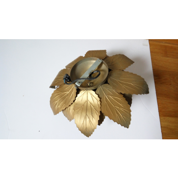 Vintage flower wall lamp