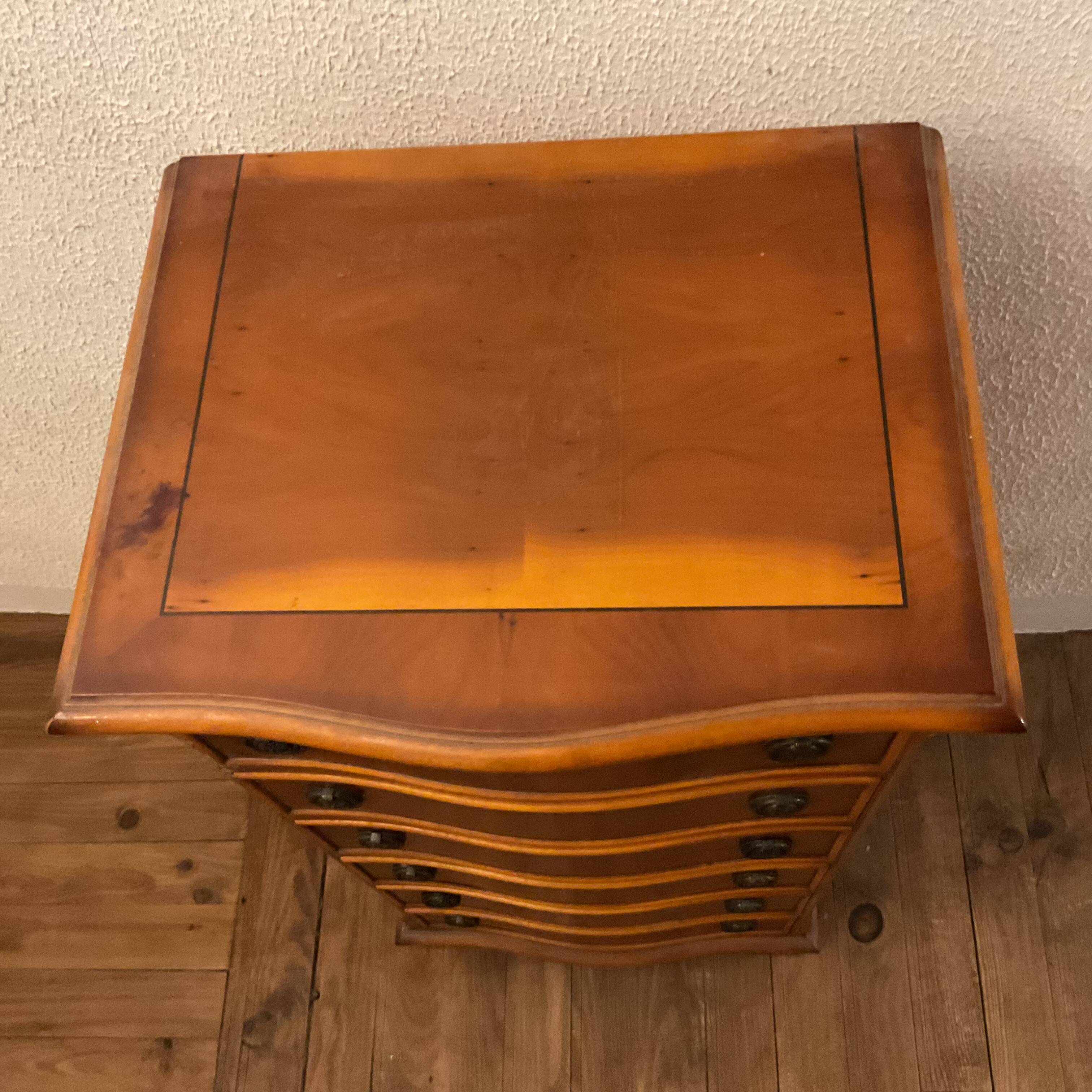 Empire-style chest of drawers