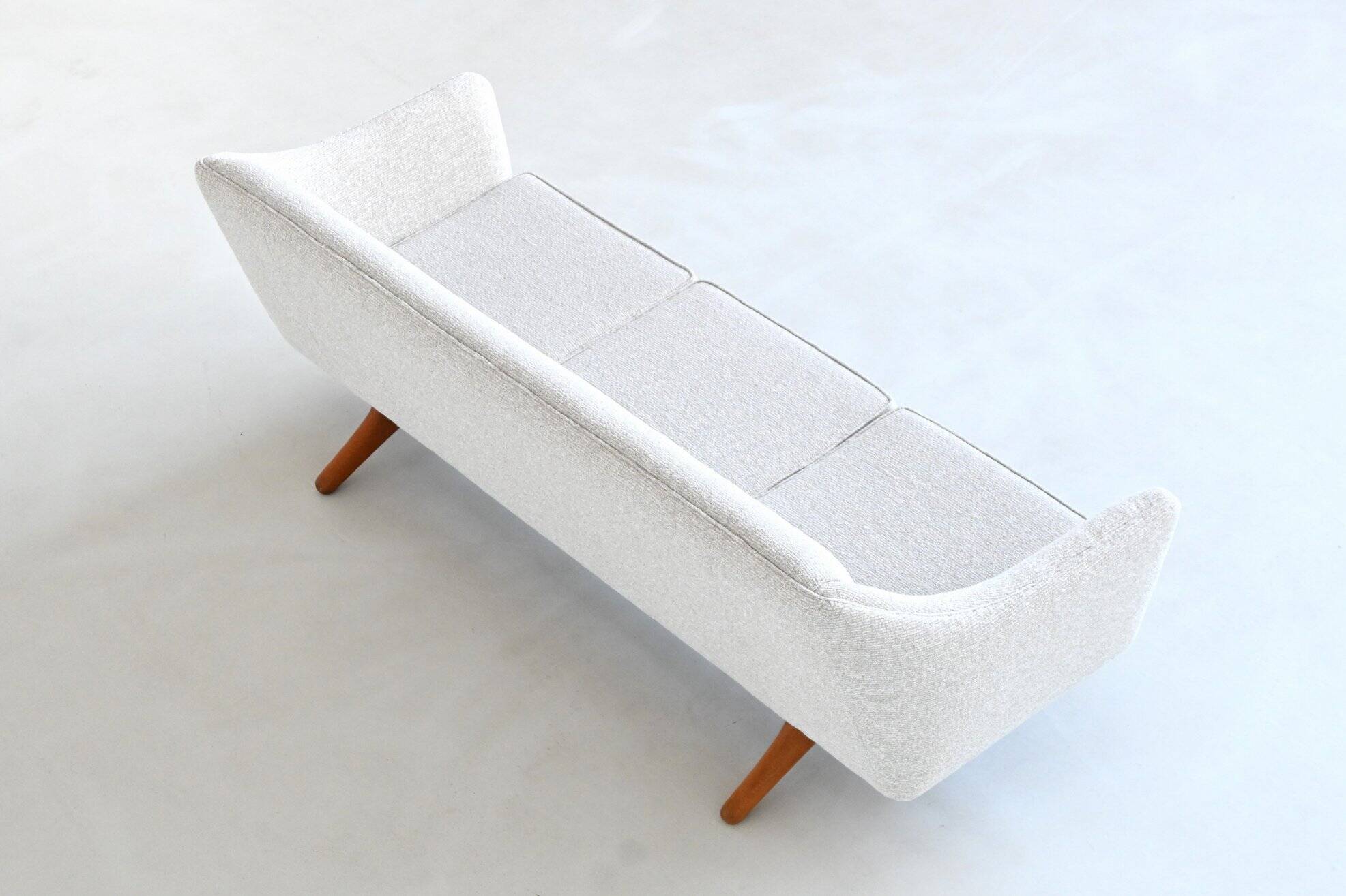 Illum Wikkelso model ML-140 three-seater sofa Laursen Denmark 1960