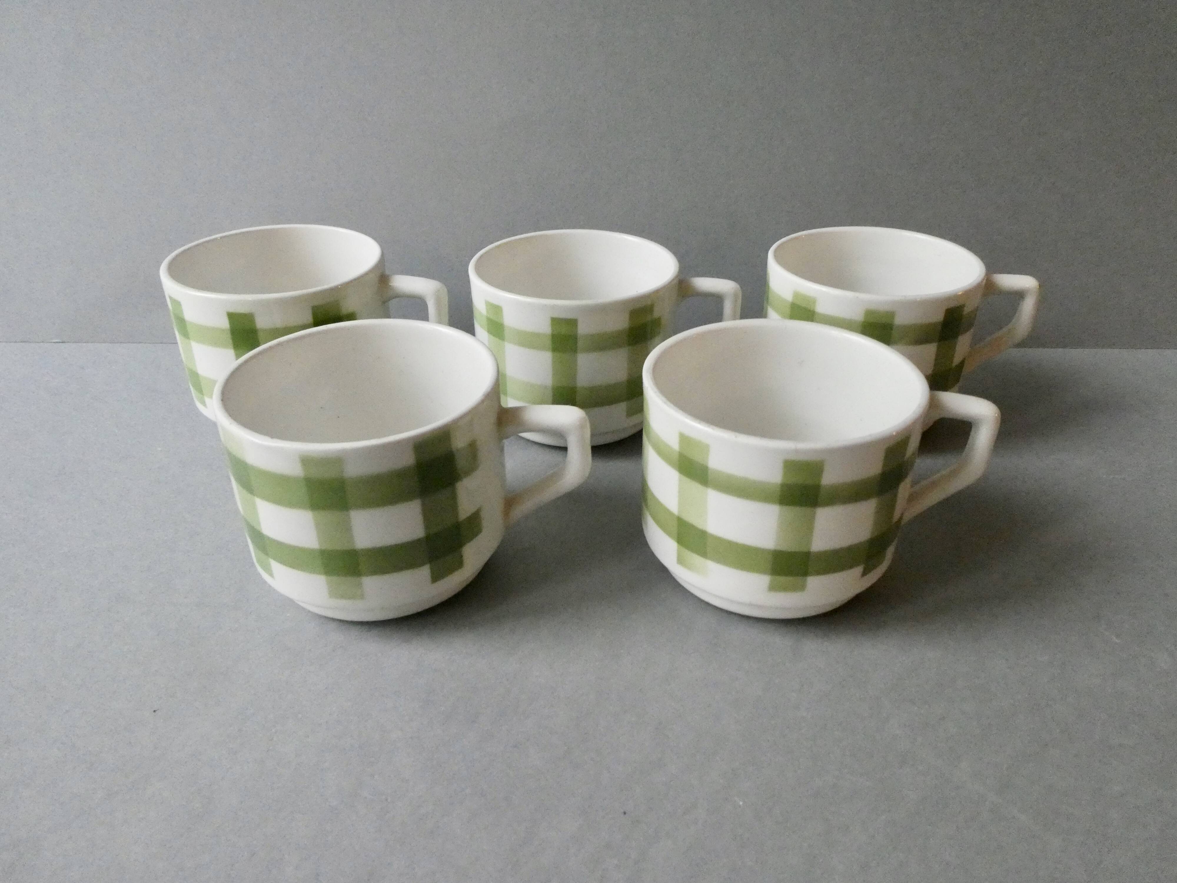 Lot de 5 tasses à café, décor torchon vert, années 70