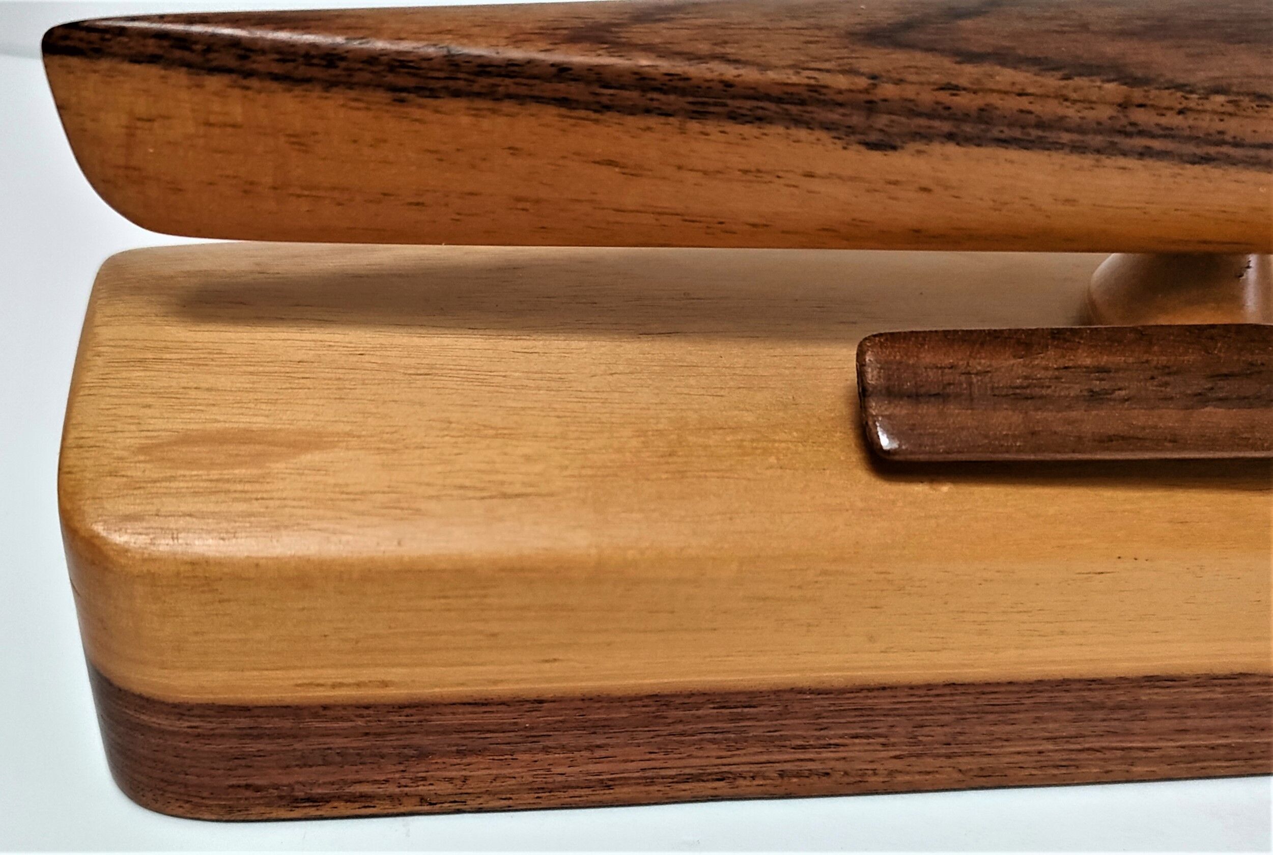 Kayak scale model violet wood