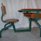Evolutionary 50's school desk