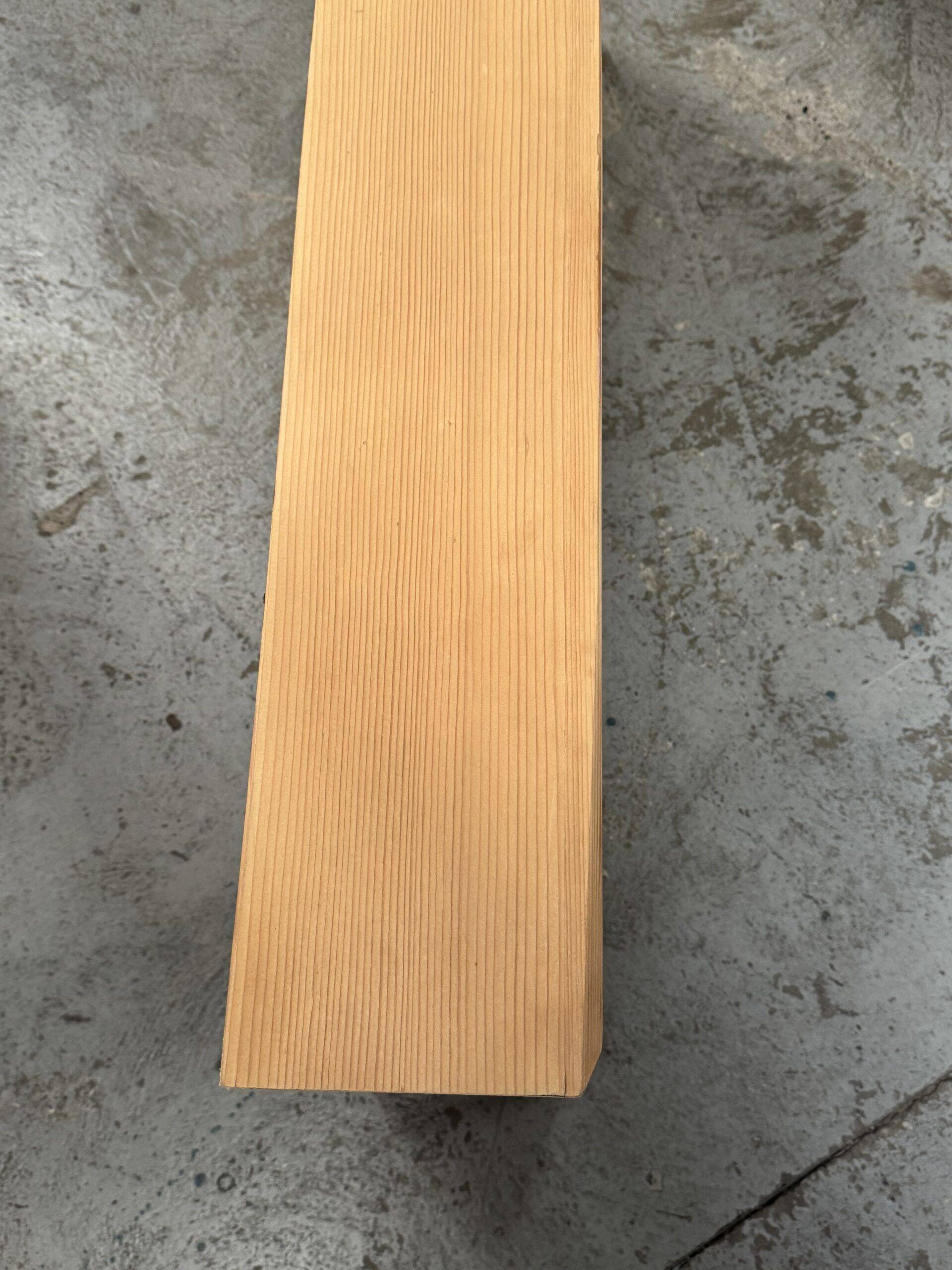 Étagère en bois