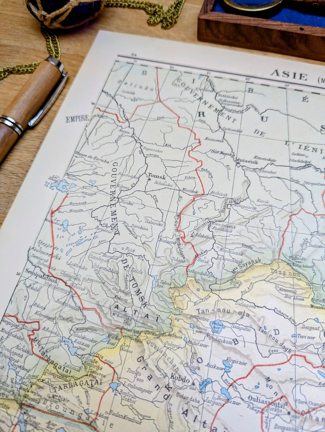 Mongolie, Asie. Planche géographique imprimée en 1900.