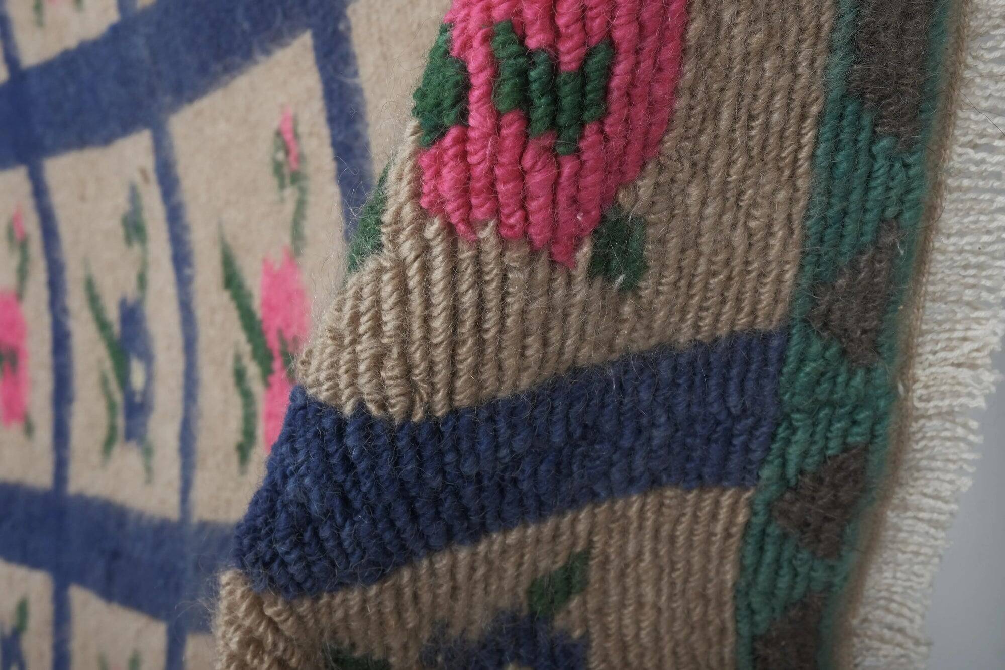 Vintage Turkish handmade rug 110x132 cm