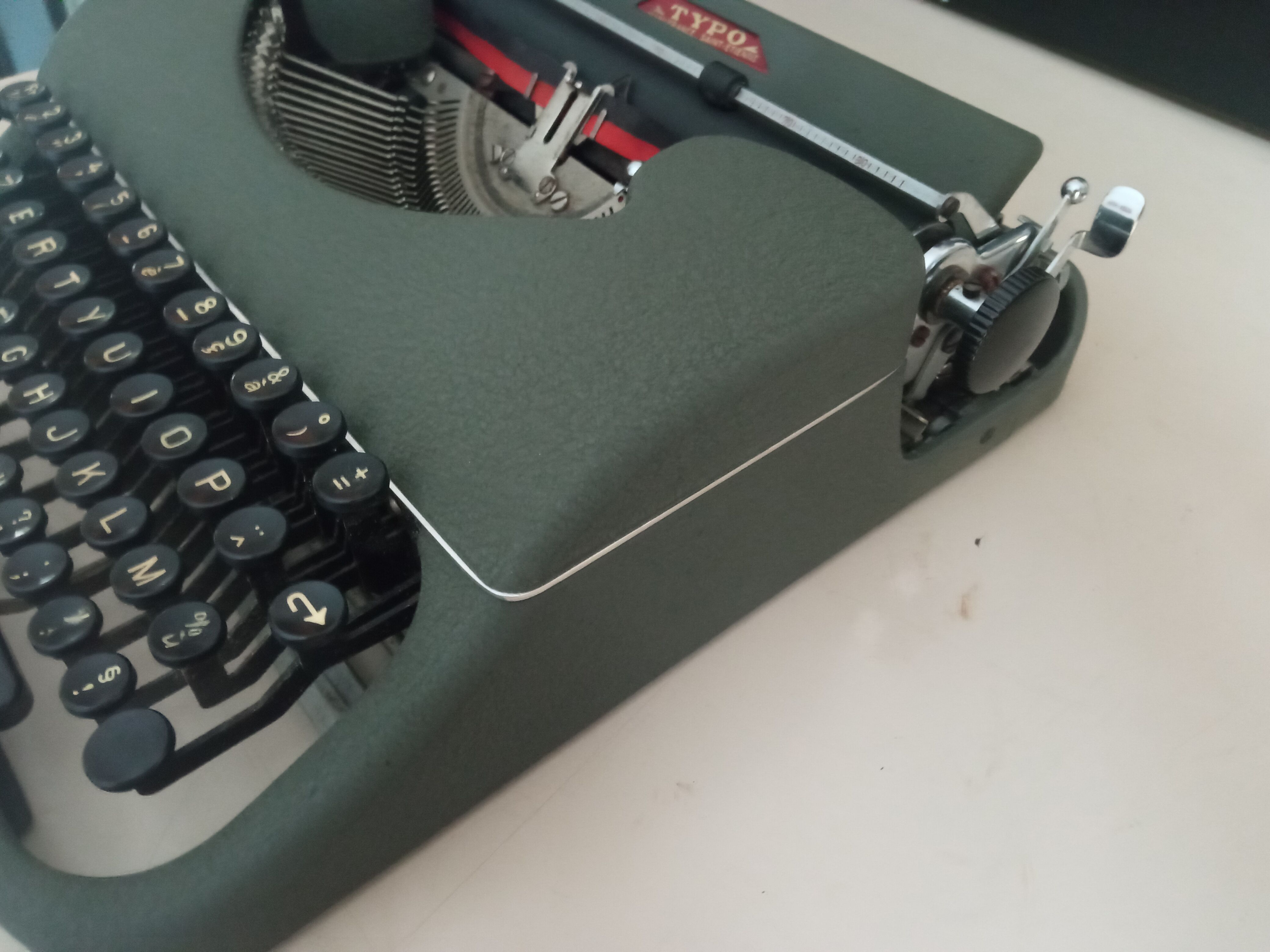 Very old manufrance typo typewriter