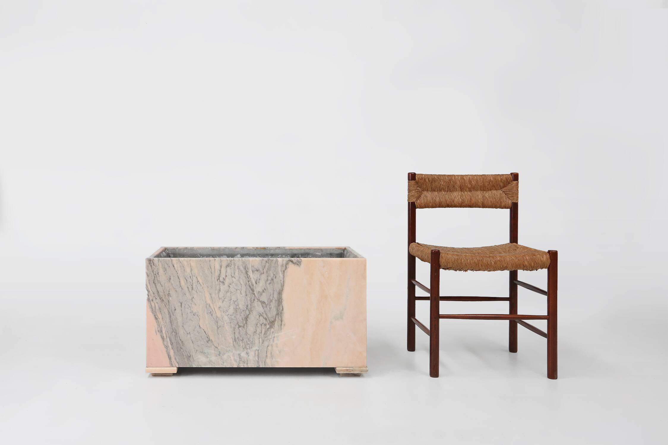 Large marble planter in pink marble, Belgium ca. 1980