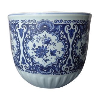 Dutch ceramic pot cover