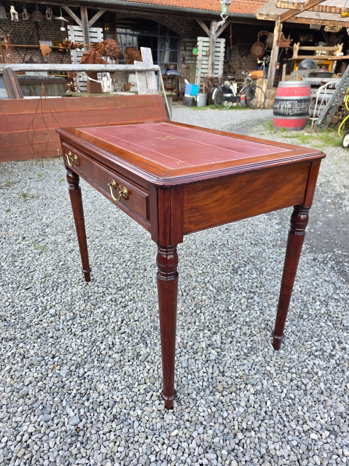 Bureau Style Louis Philippe en acajou du XXe