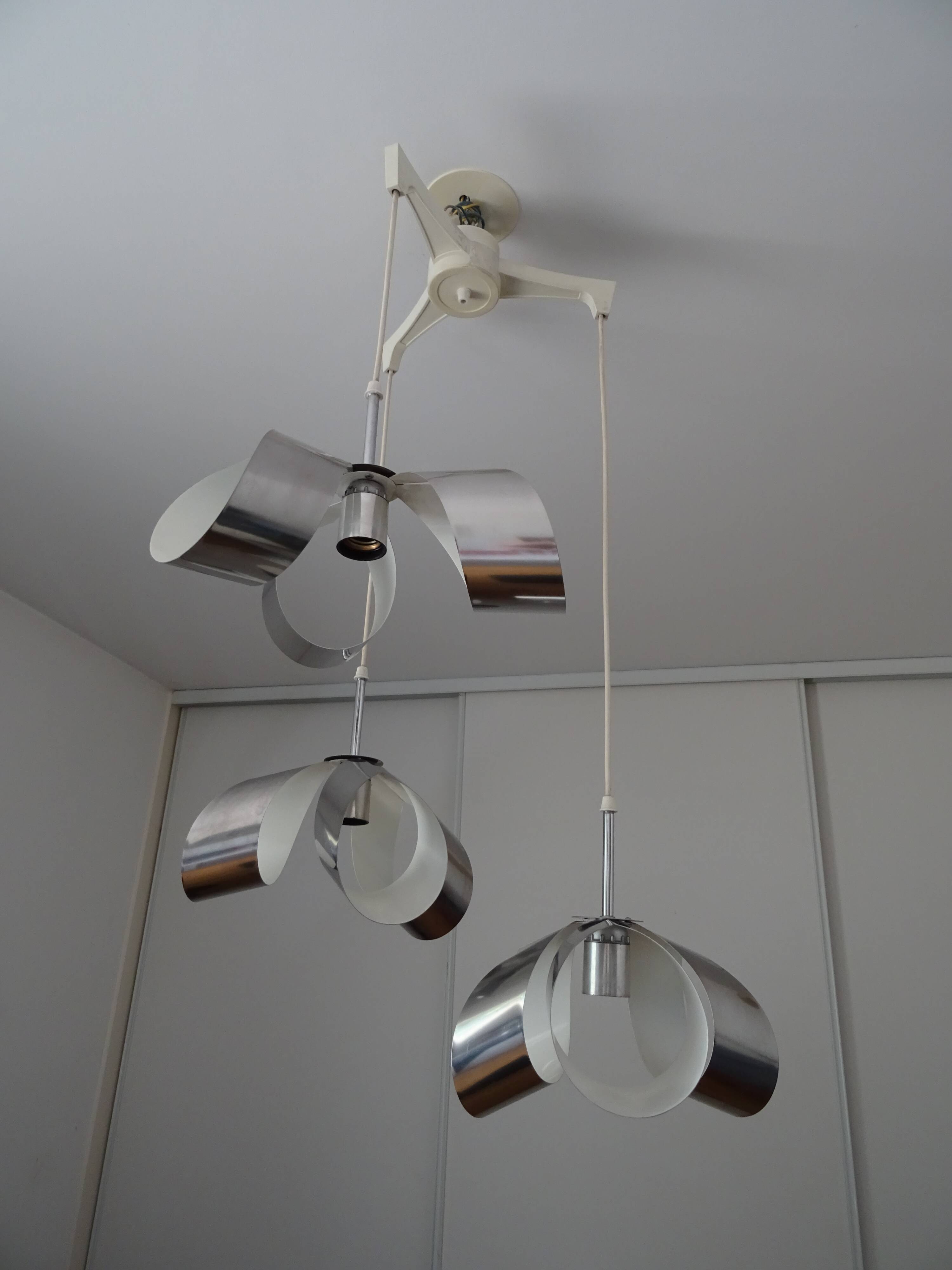Stainless steel flower cascade suspension, 1970