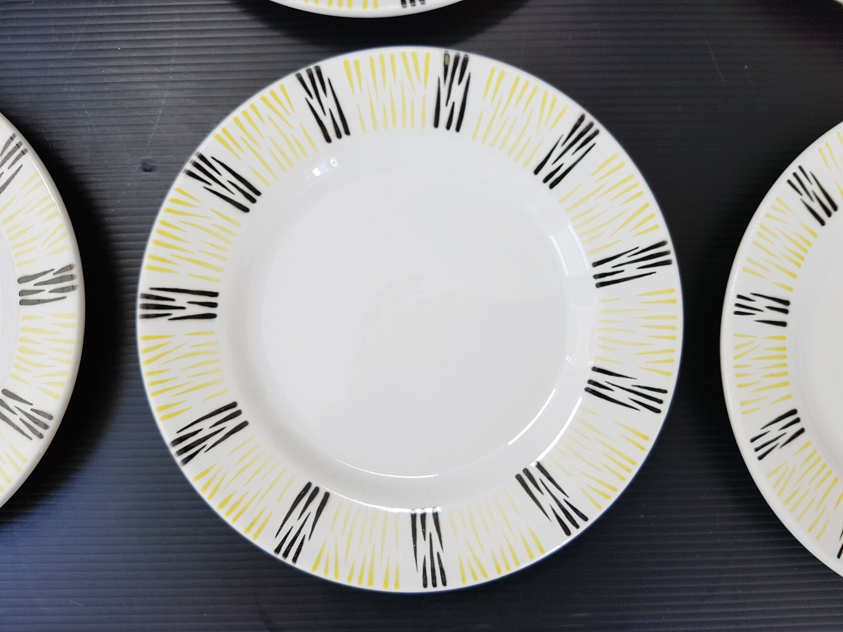 Lot of 10 plates to desserts of the 1950s